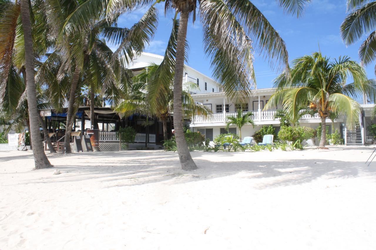 Holiday Hotel San Pedro  Exterior photo